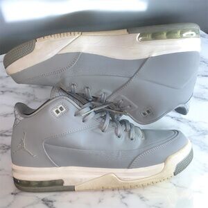 Jordan Flight Origin 3 mid top size 6 youth cool grey